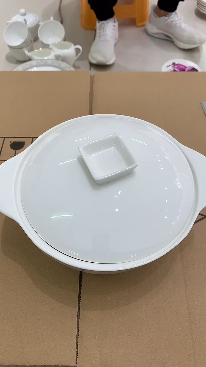 隆达骨瓷 福利 9寸半 品锅