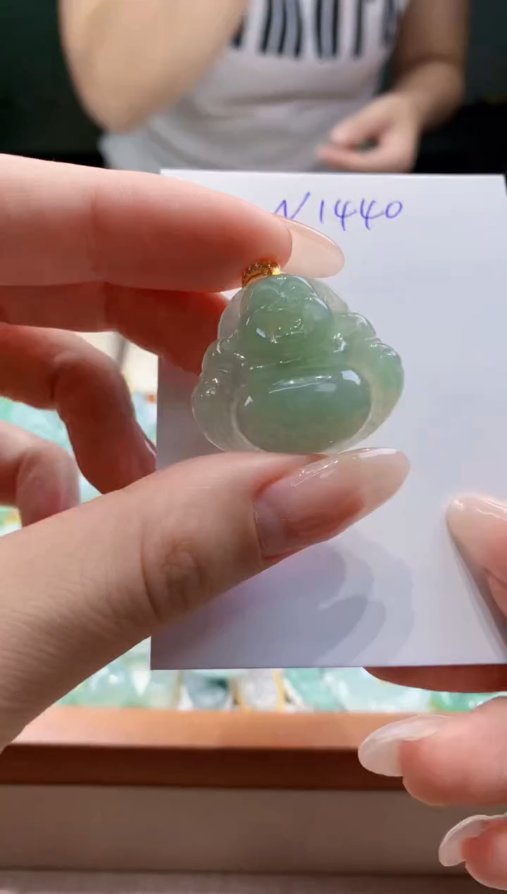 翡翠未镶嵌颈饰天然缅甸a货翡翠