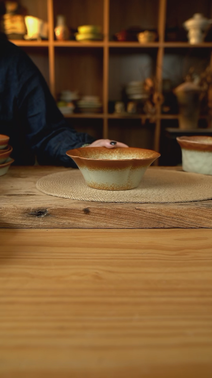 暖阳系列的7.5英寸直筒五瓣花碗1个