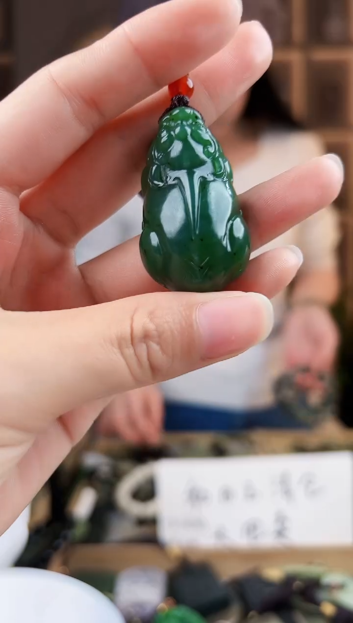 颈饰未镶嵌和田玉拍一发一，多样性发货