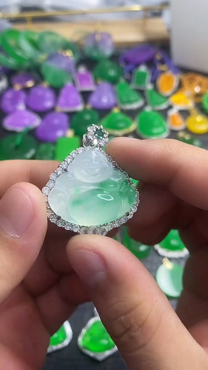 颈饰银S925镶嵌翡翠S007