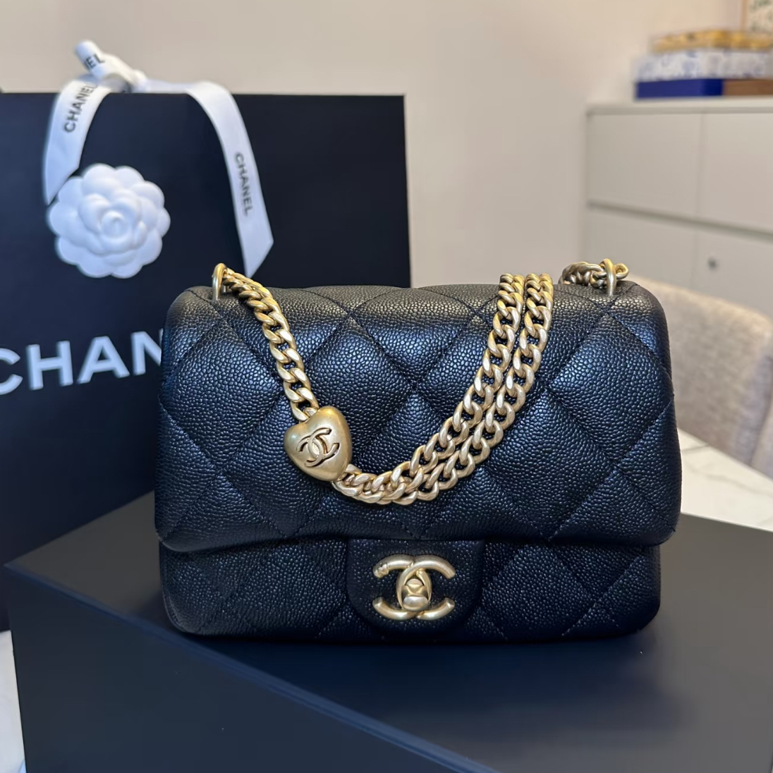 全新未使用 Chanel/香奈儿 【小花念念】CF 爱心金球 中号 黑金芯片