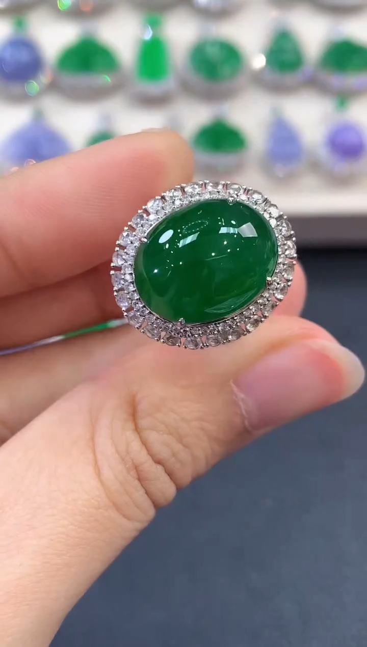 【闪购商品】翡翠戒指18K金镶嵌 C32