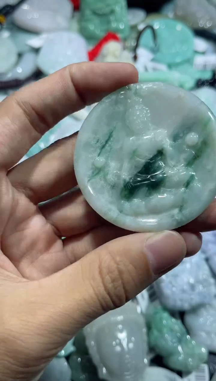 【闪购商品】翡翠颈饰未镶嵌00012784