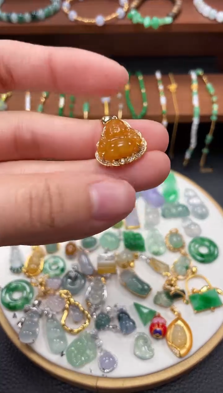 【闪购商品】翡翠吊坠(不含链)18K金镶嵌一个   JK630