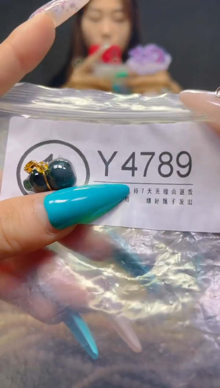 颈饰未镶嵌翡翠/Y/翡翠A货，一件也是批发价