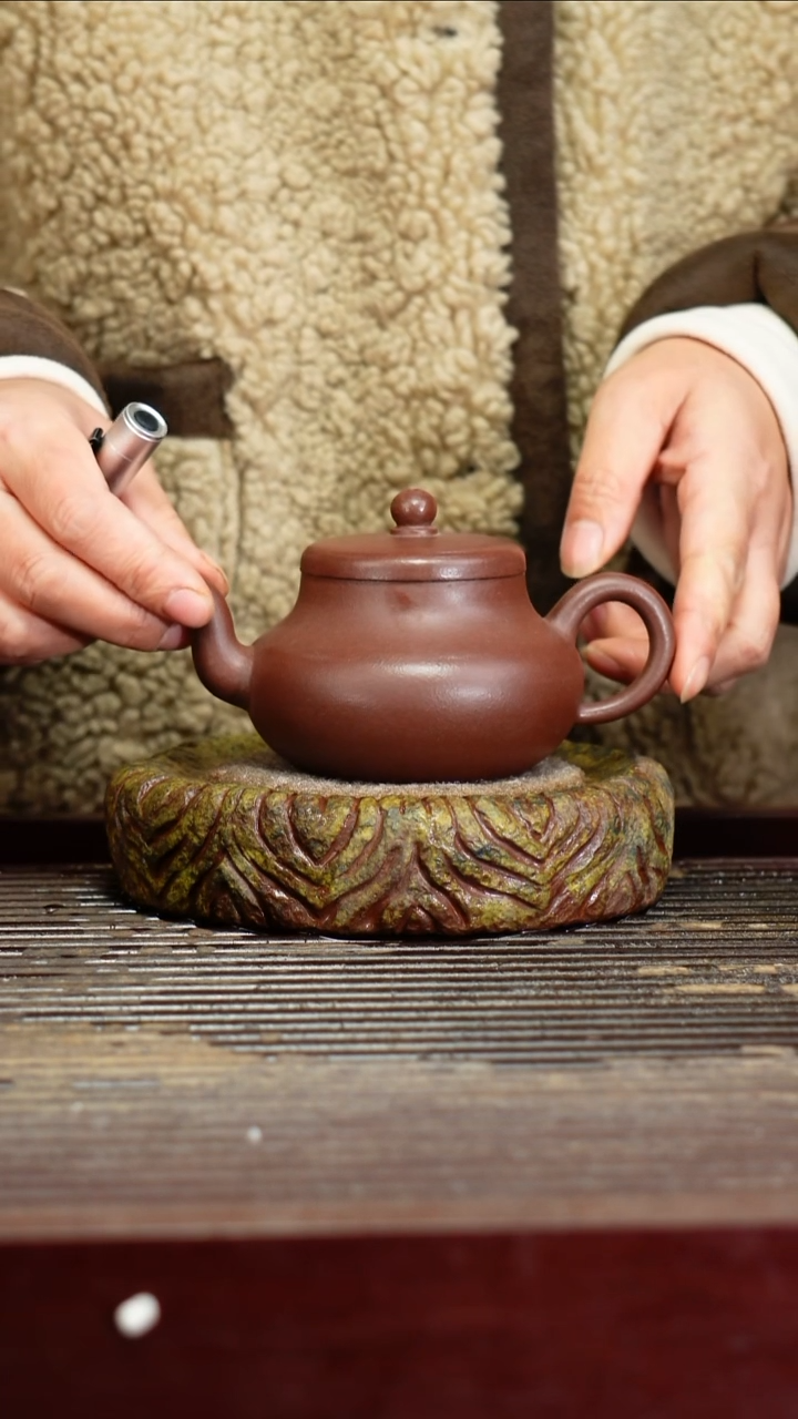 宜兴原矿紫砂壶茶壶宜兴原矿紫砂壶茶壶180C