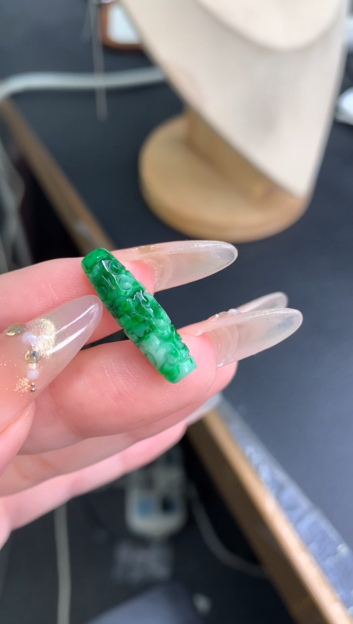 未镶嵌定制翡翠桶珠