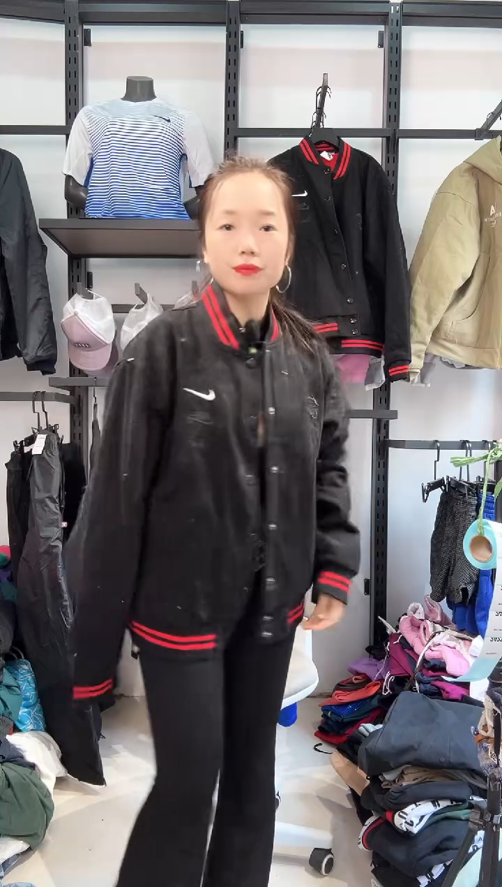 2423编码  瑕疵直播间过款为准 尺码L