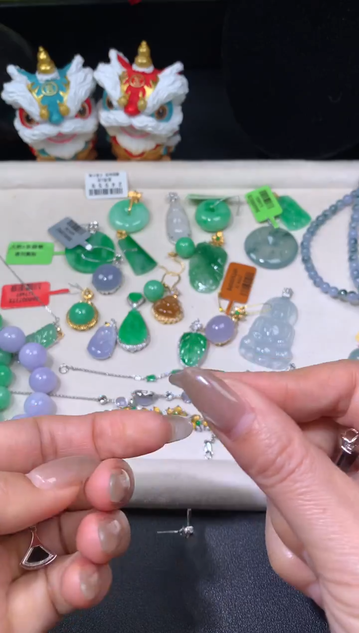 银S925镶嵌翡翠耳饰翡翠