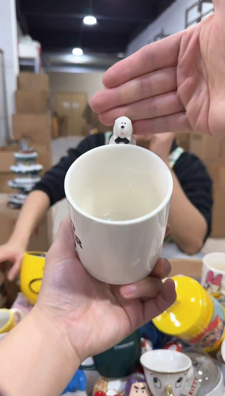 瓷片间谍过家家 白狗马克杯