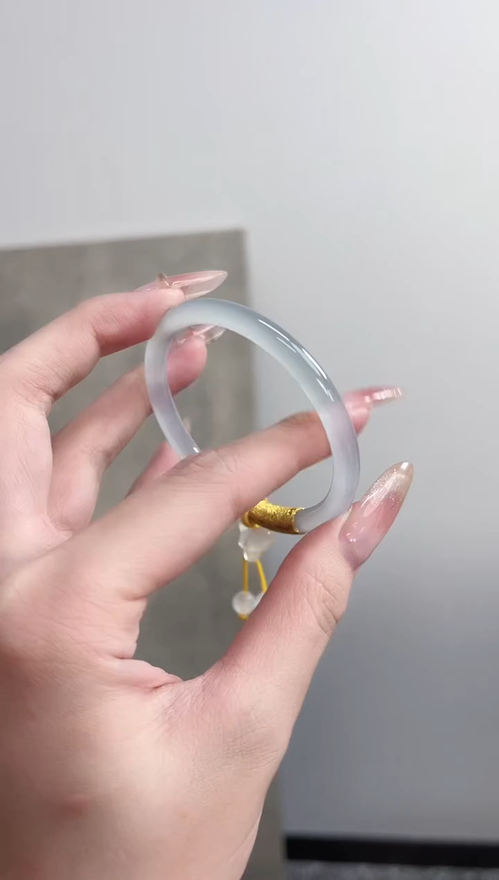 【闪购商品】玛瑙/玉髓手镯未镶嵌53圈 需要包容