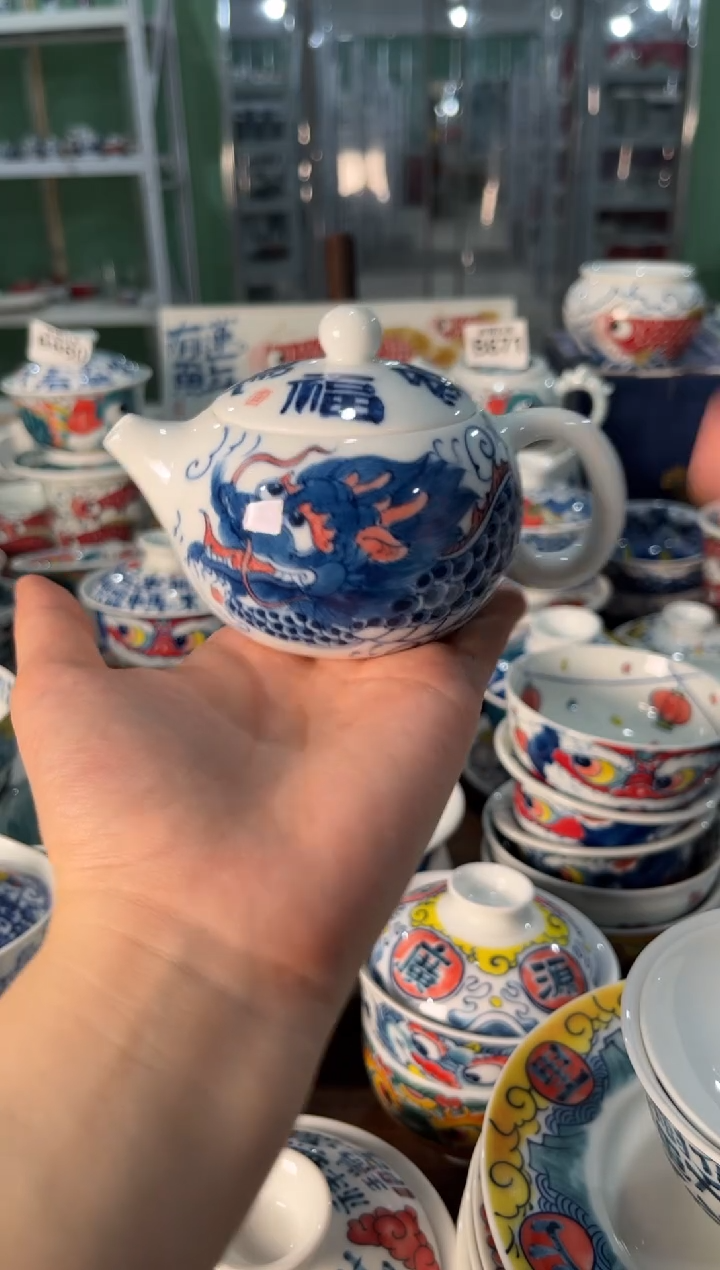 瓷片陶昨明西施壶（福利价格）