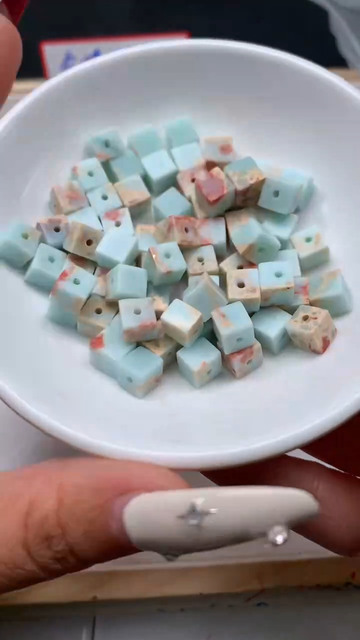 未镶嵌散珠玛瑙/玉髓B732 寿山 石 方糖6*6mm20个6.8元