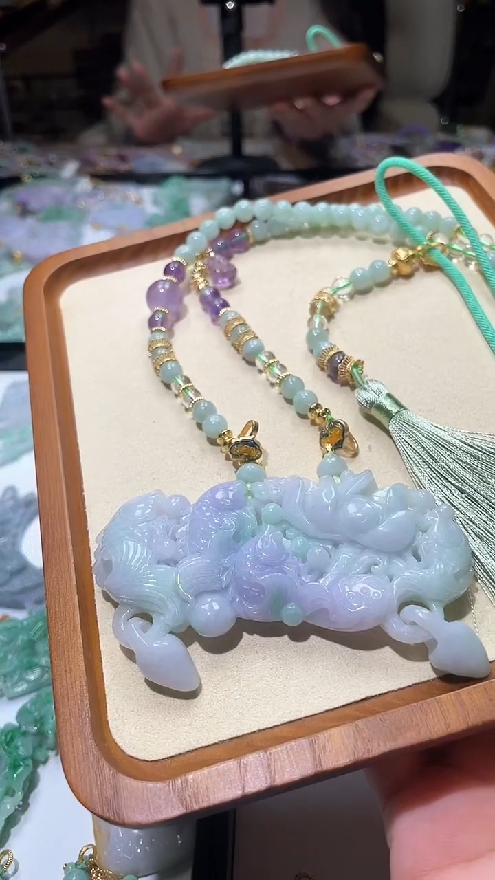 【闪购商品】翡翠颈饰未镶嵌吊坠