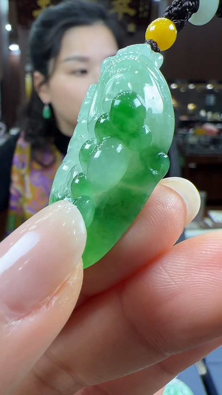 【闪购商品】翡翠未镶嵌挂件吊坠