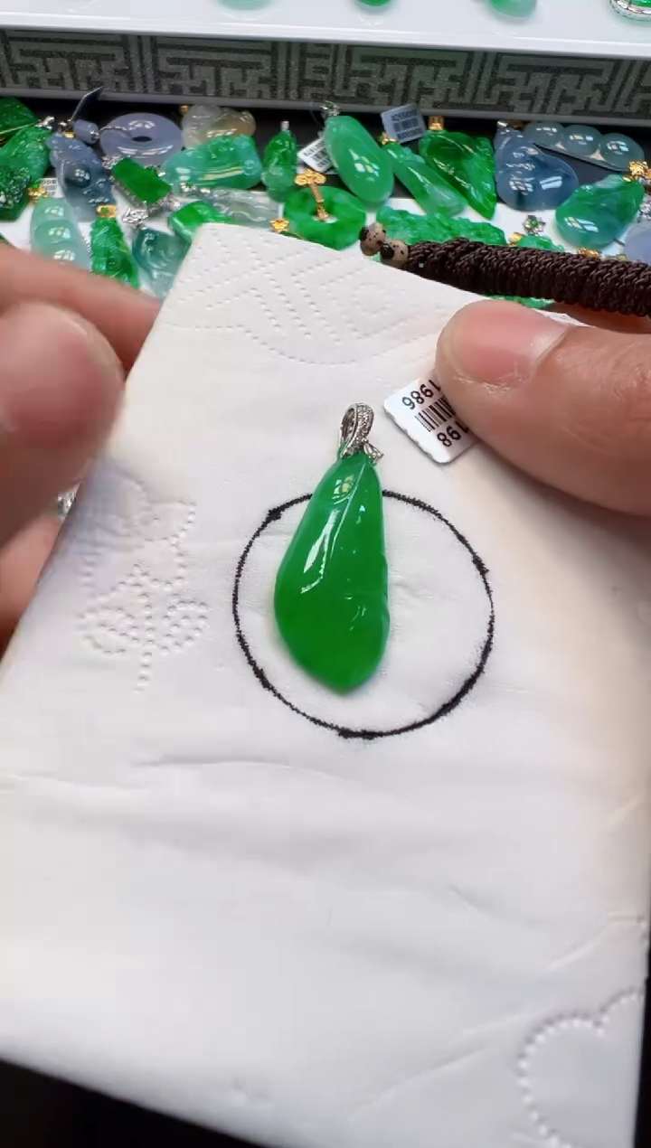 【闪购商品】定制翡翠18K金镶嵌4980元
