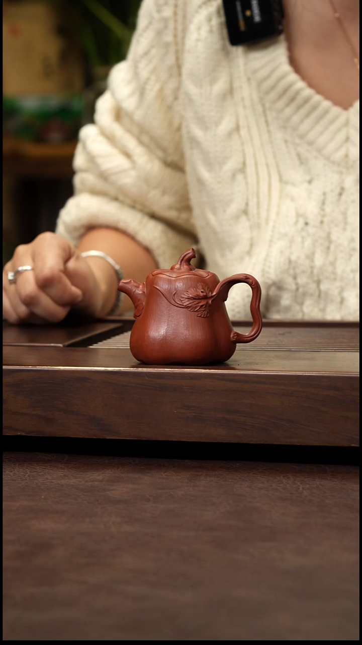 茶壶紫砂赵庄朱泥全手小蜗瓜100cc左右
