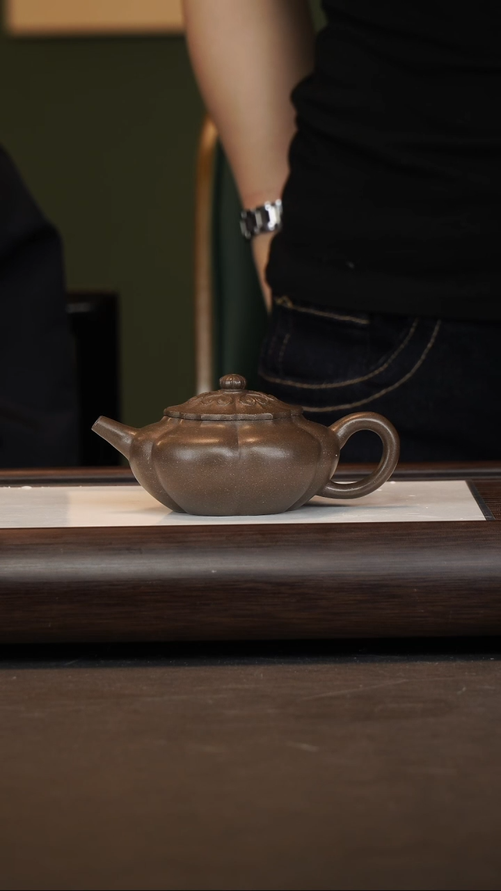 茶壶紫砂唐永良/老青段/菱花如意/160c