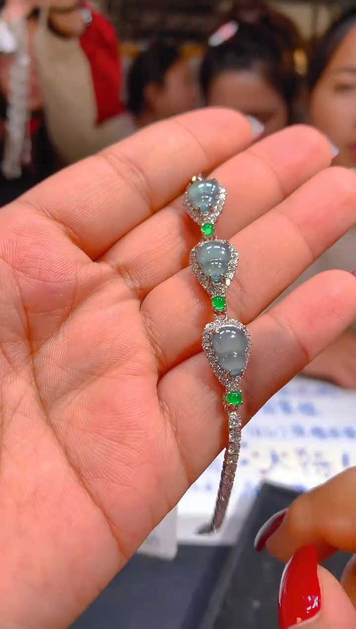 【闪购商品】定制翡翠未镶嵌2定制翡翠-多样性发货 {发其 一}