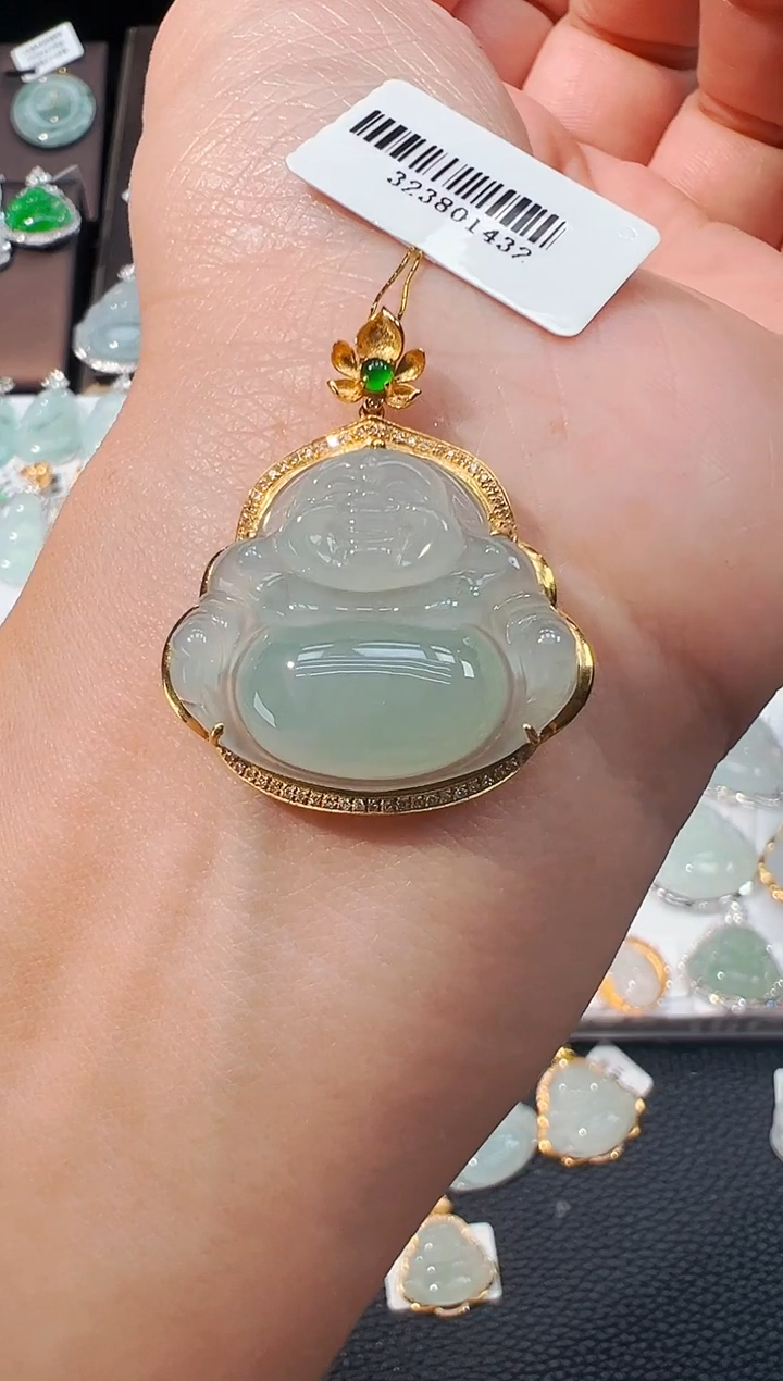 吊坠(不含链)18K金镶嵌翡翠佛公吊坠
