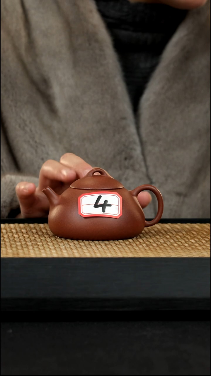 宜兴紫砂壶4半瓢