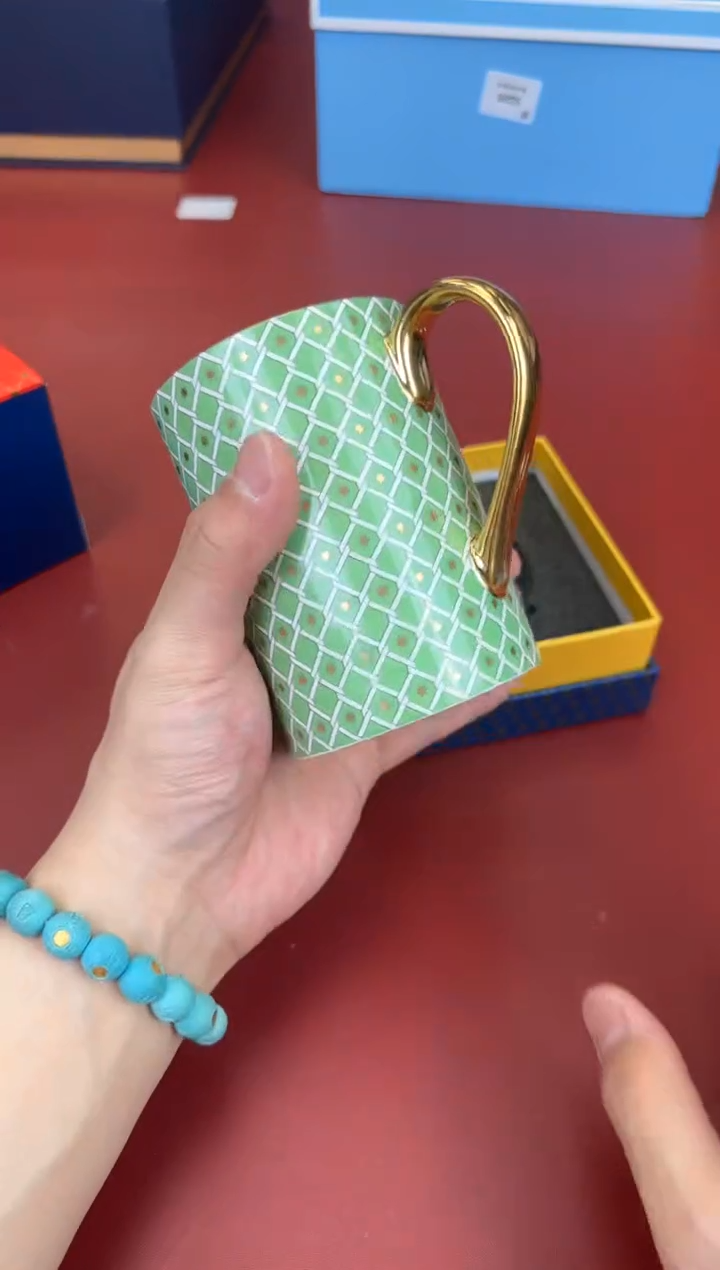 【闪购商品】瓷片新号开播全场漏@@H1638