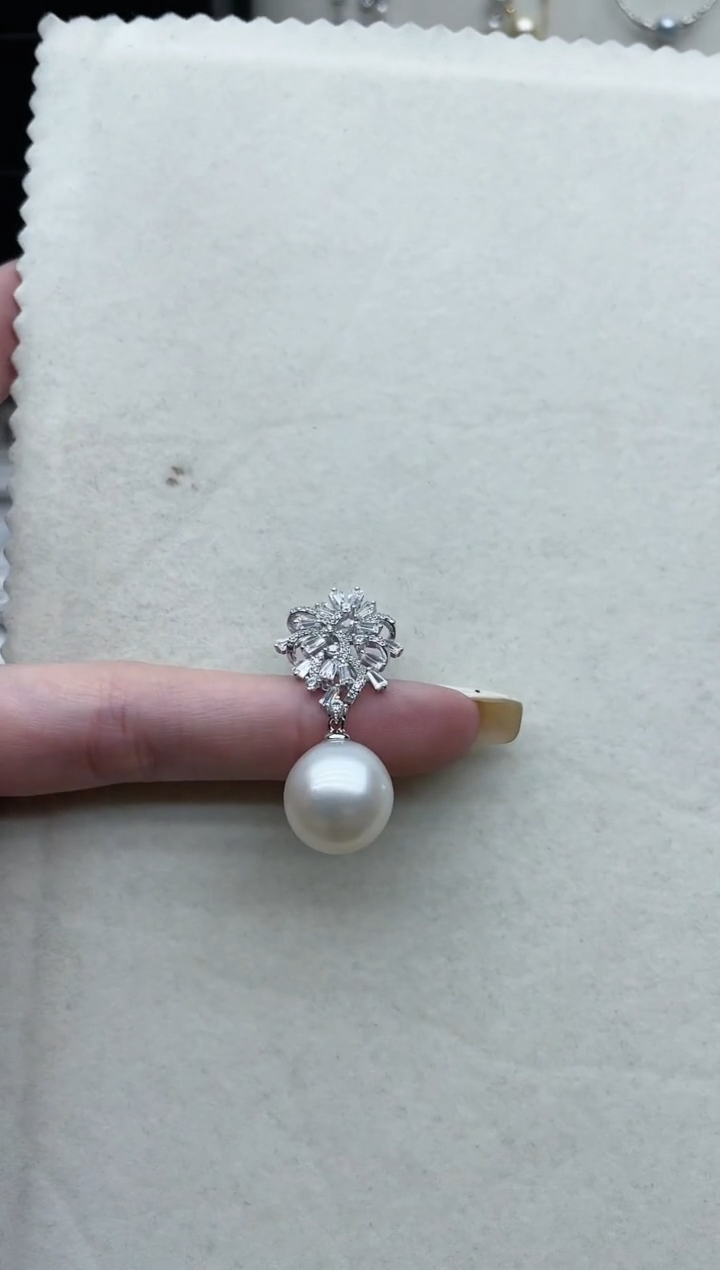 【闪购商品】海水珍珠吊坠银S925镶嵌Y89