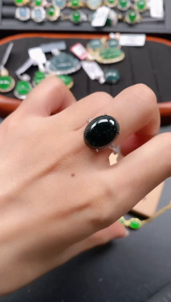 银S925镶嵌戒指翡翠111