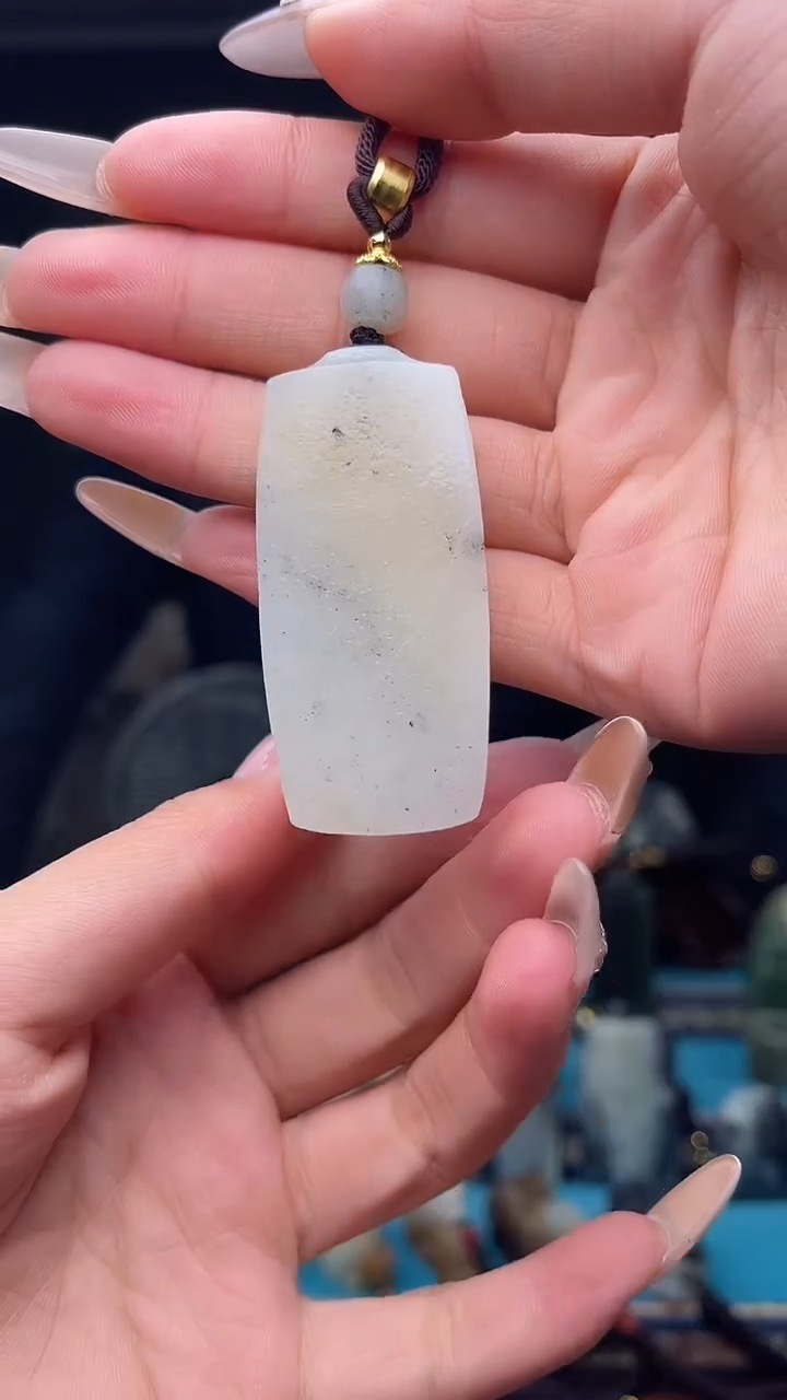 未镶嵌和田玉挂件1