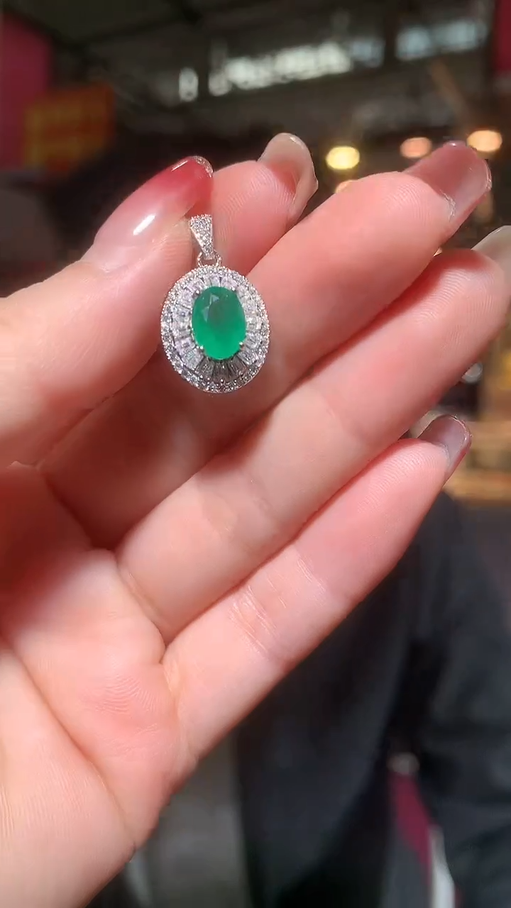 吊坠(赠链)银S925镶嵌祖母绿【宝石世家严选】