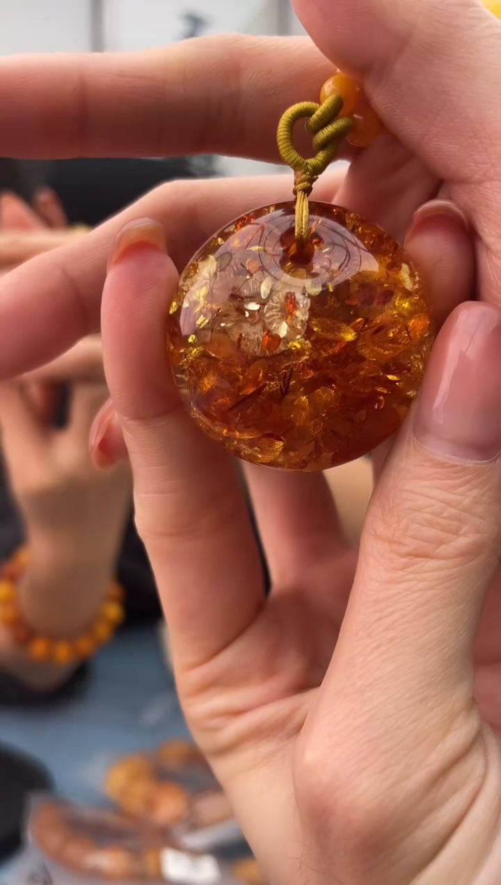 【闪购商品】琥珀珠宝奇石未镶嵌微瑕配绳假一罚十018