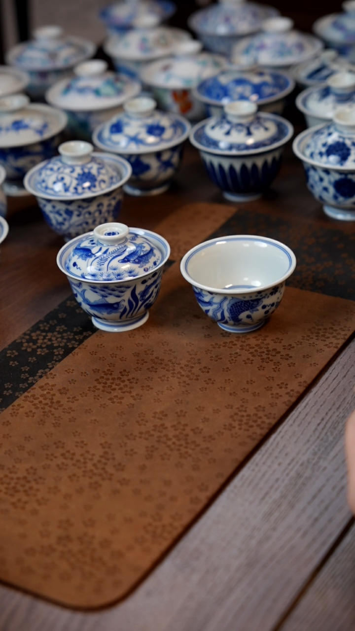 【闪购商品】群鱼盖碗＋压手111111111