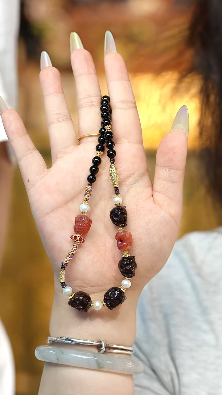 未镶嵌颈饰玛瑙/玉髓（覆膜）Q33352多样性发其一