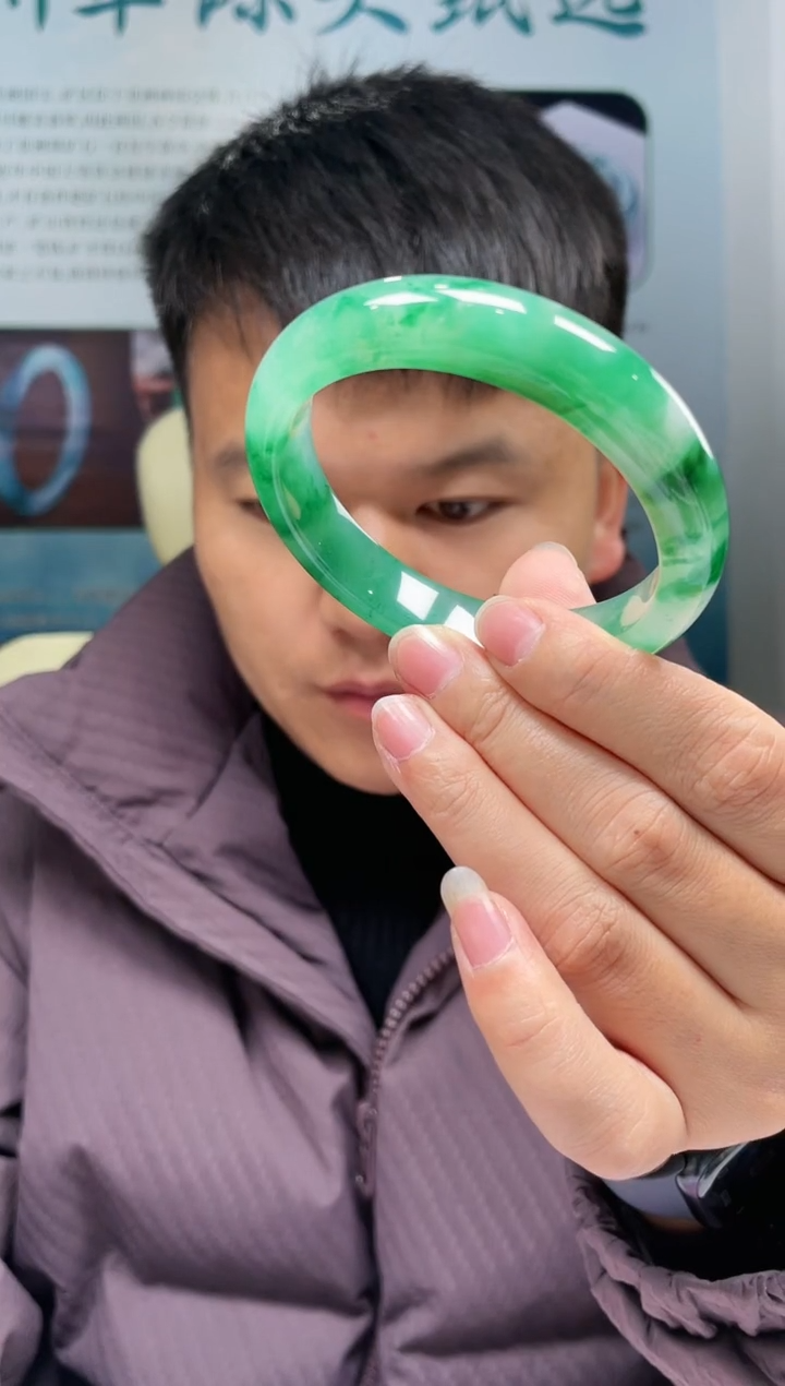 【闪购商品】石英质玉手镯未镶嵌非洲翠手镯多样性发货