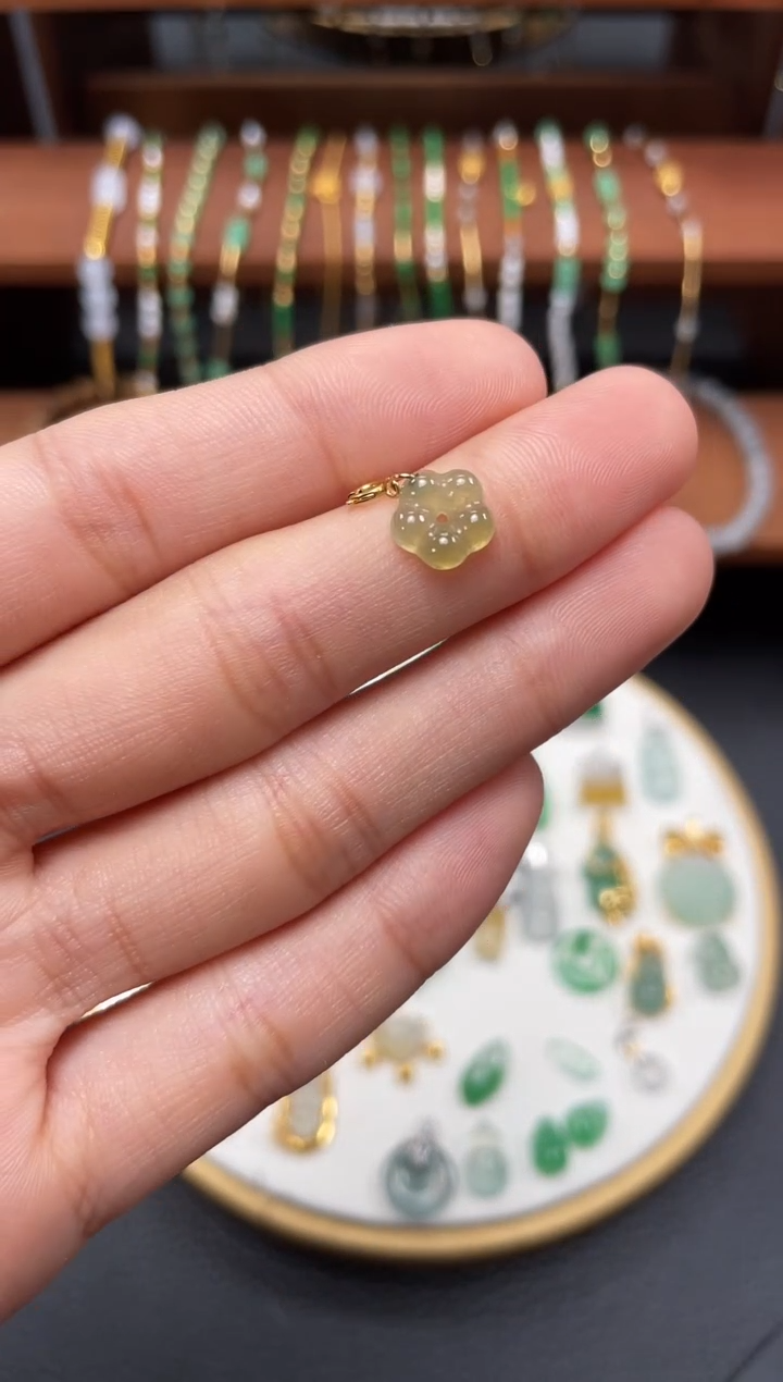 【闪购商品】翡翠吊坠(不含链)18K金镶嵌一个  JK651
