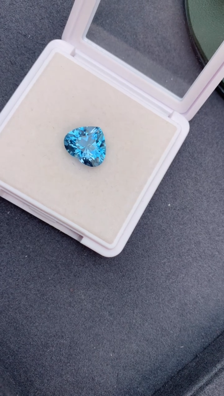 【闪购商品】海蓝宝石裸石未镶嵌6.5ct海蓝宝