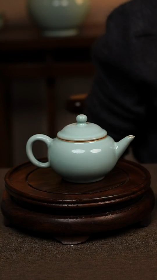 瓷片天青色全手工水瓶壶160ml微瑕不带礼盒