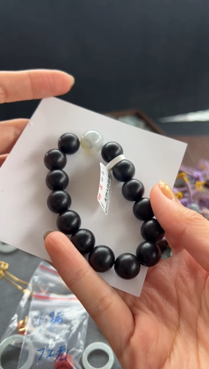 【闪购商品】翡翠手串未镶嵌220买断