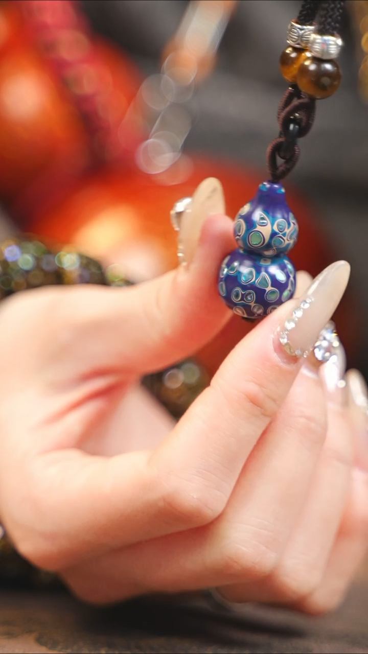 【闪购商品】蓝紫白大漆紫光檀螺钿小脖挂