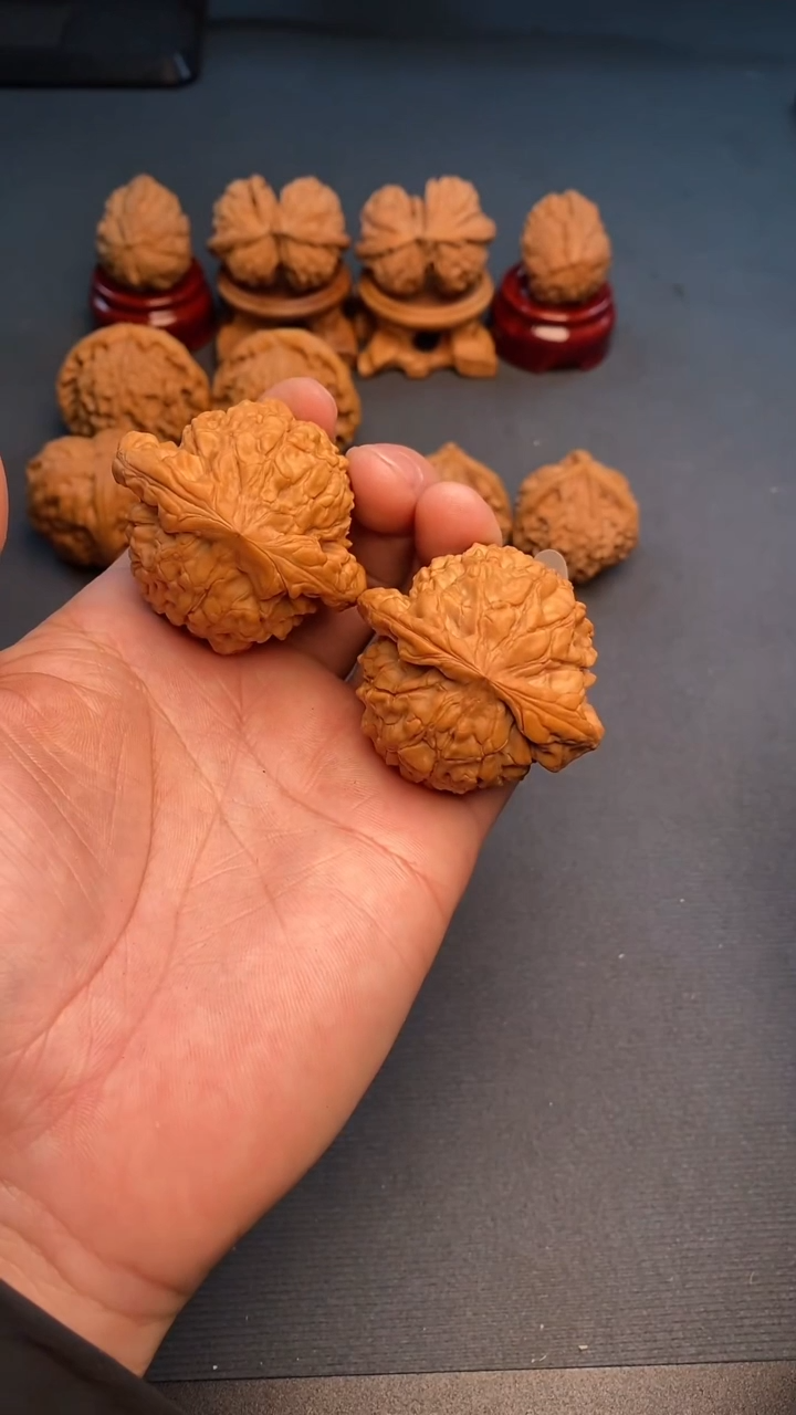 【闪购商品】文玩核桃吊坠50尺寸全品龙鼎狮子头