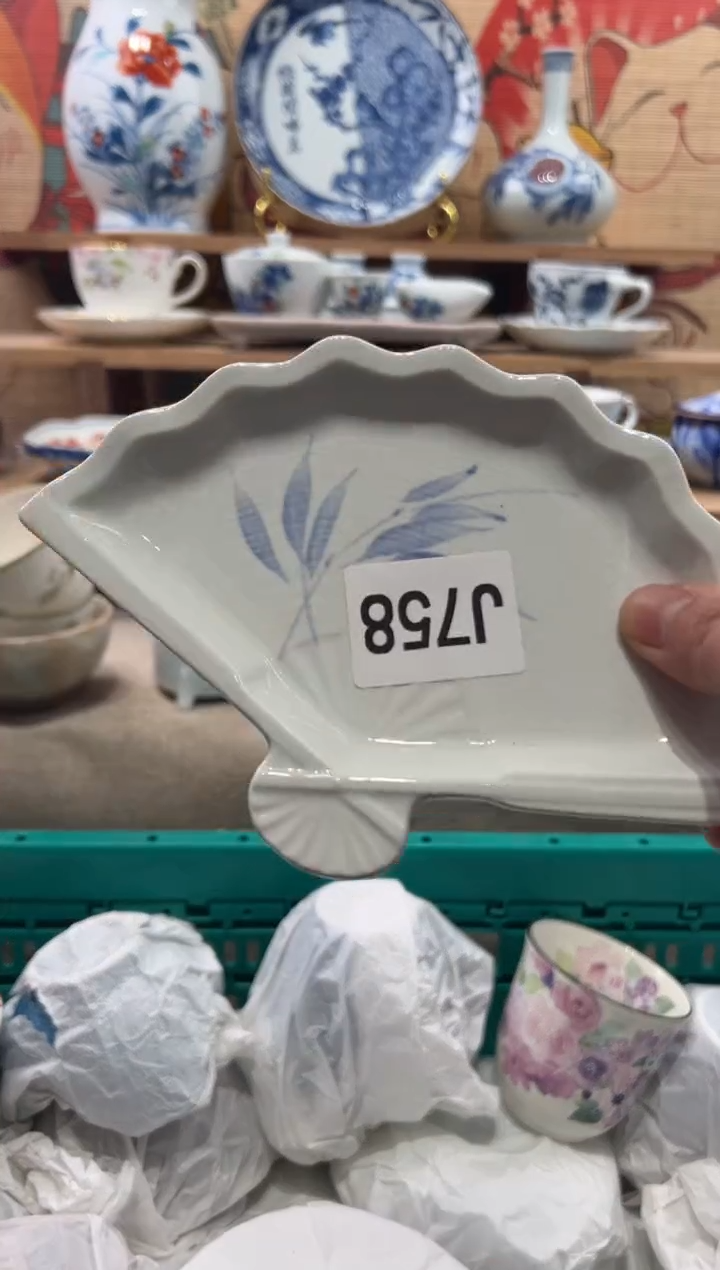 瓷片晓*瓷片------J758