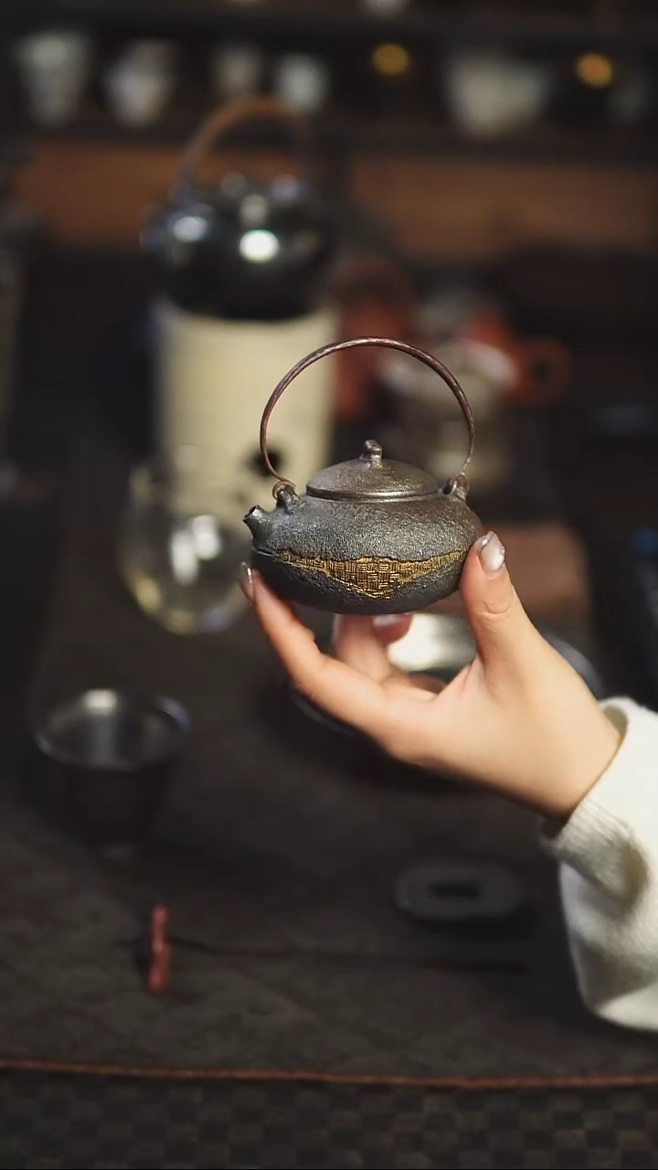 【闪购商品】潘正手作 提梁紫砂壶