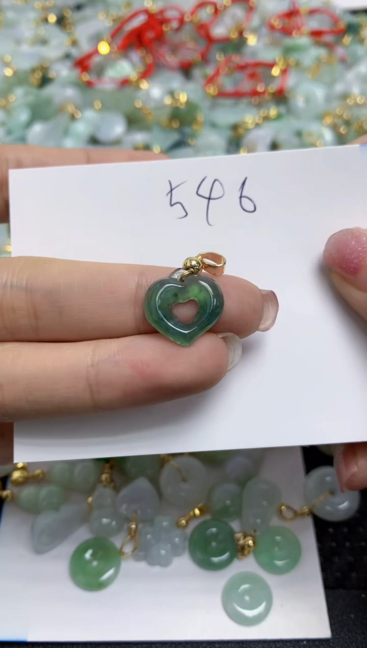 【闪购商品】翡翠颈饰合金天然翡翠A货