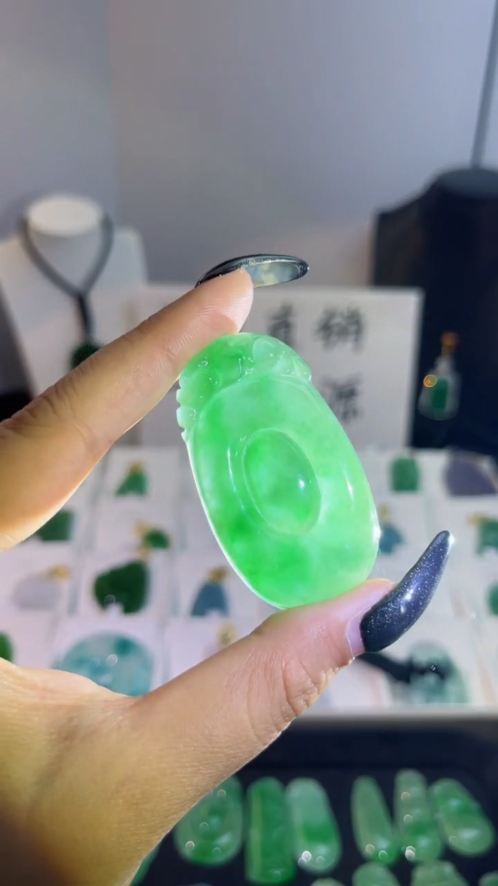 【闪购商品】翡翠手串未镶嵌翡翠颈饰未镶嵌天然翡翠吊坠