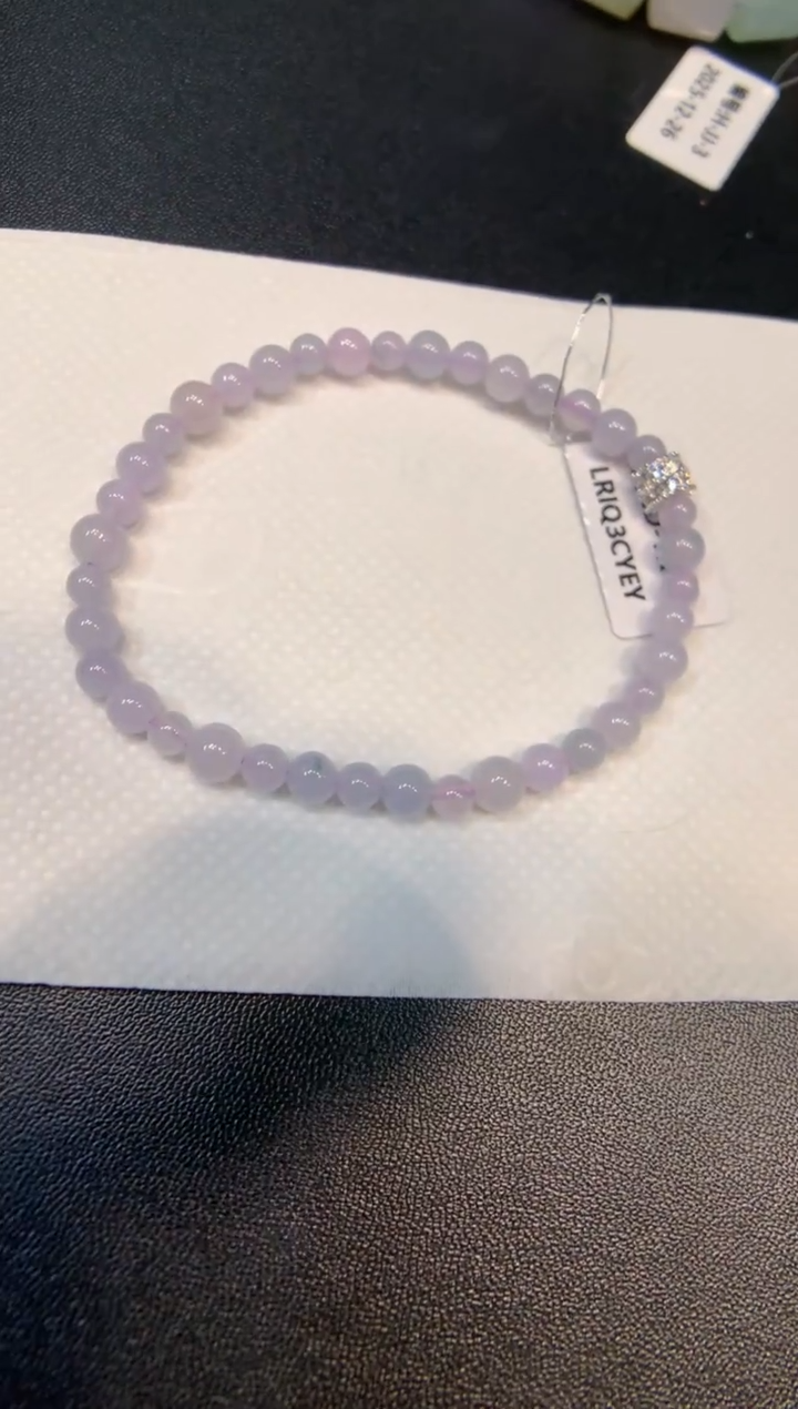 颈饰未镶嵌翡翠手串