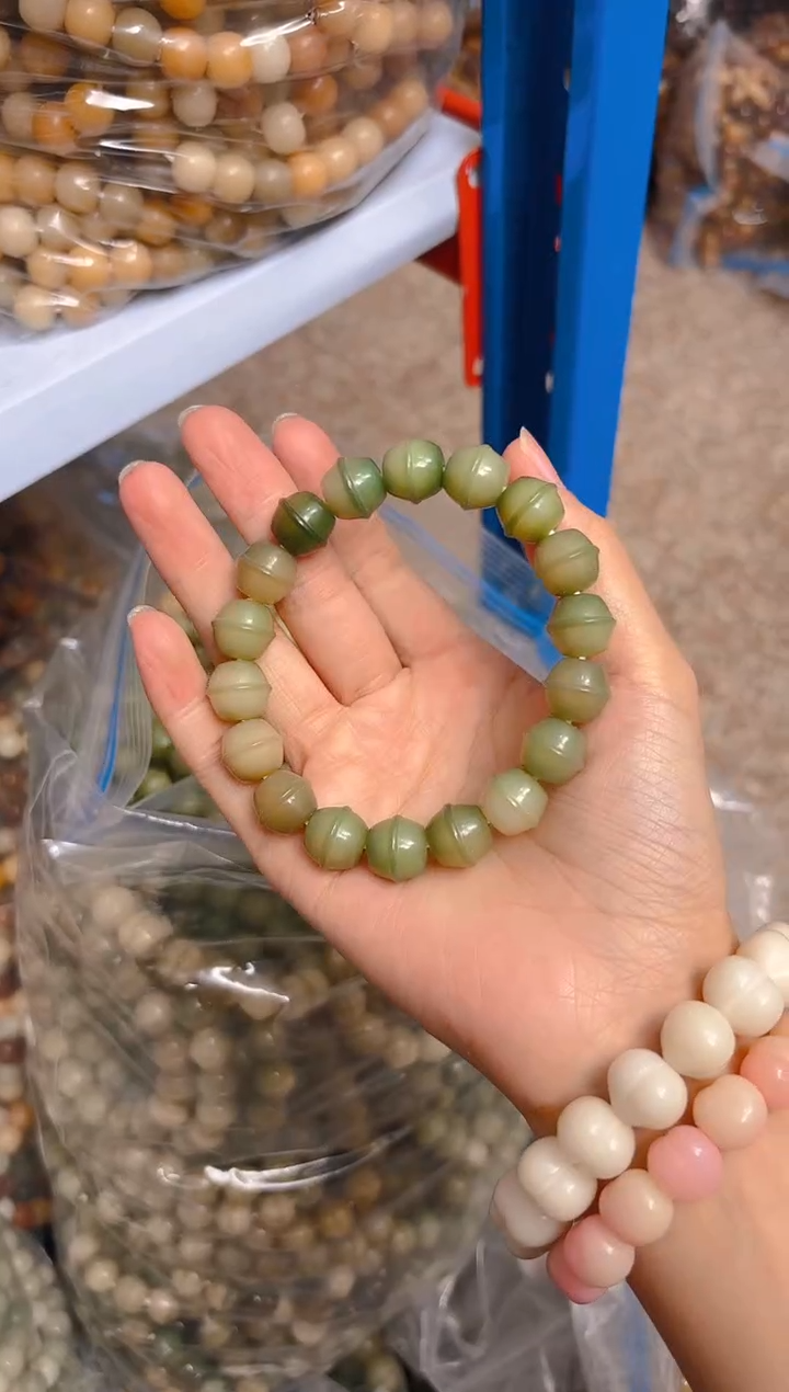 吊坠菩提根/象牙果蜜罐单圈  随机一条