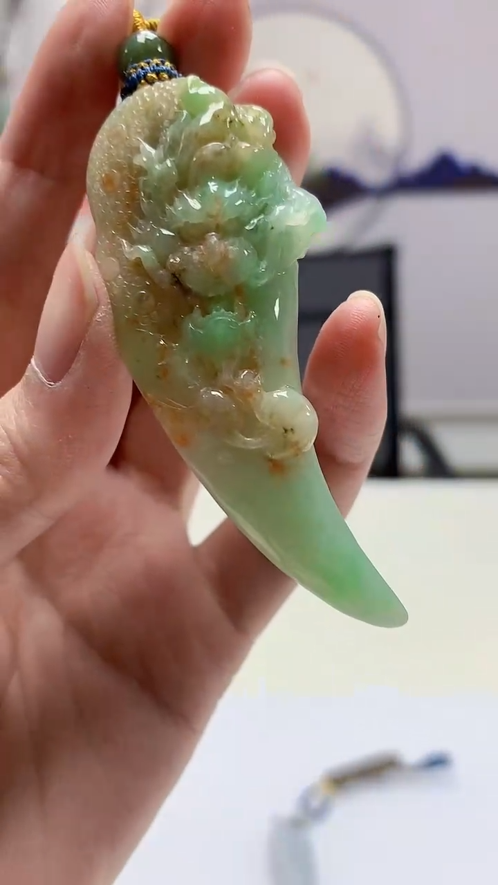 【闪购商品】定制翡翠未镶嵌5028zm-毛货挂件101龙牙