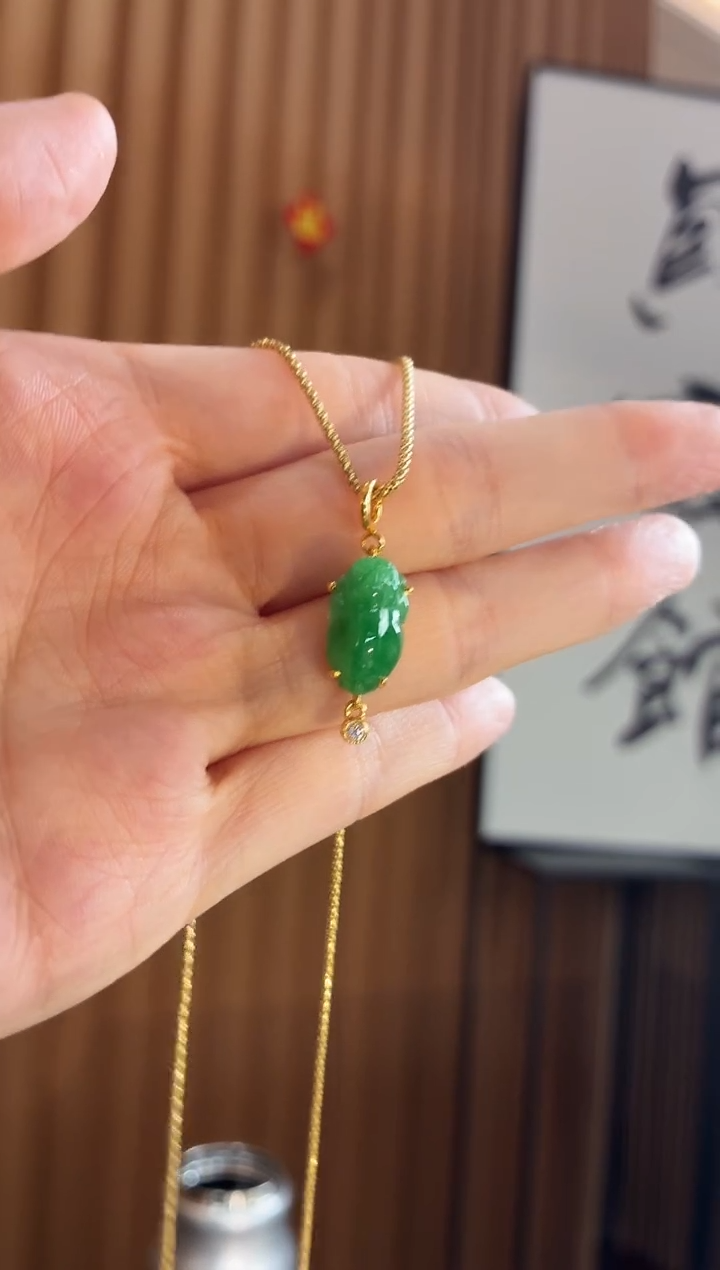 吊坠(不含链)18K金镶嵌翡翠吊坠