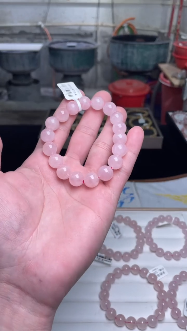 【闪购商品】芙蓉石手串未镶嵌马粉11多样性发其一